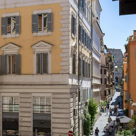 Gabriels Colosseum Luxury Apartament Rzym